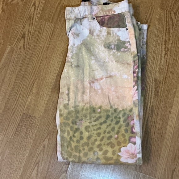 Jaded London Floral Patchwork Flare Jeans - Picture 6 of 10